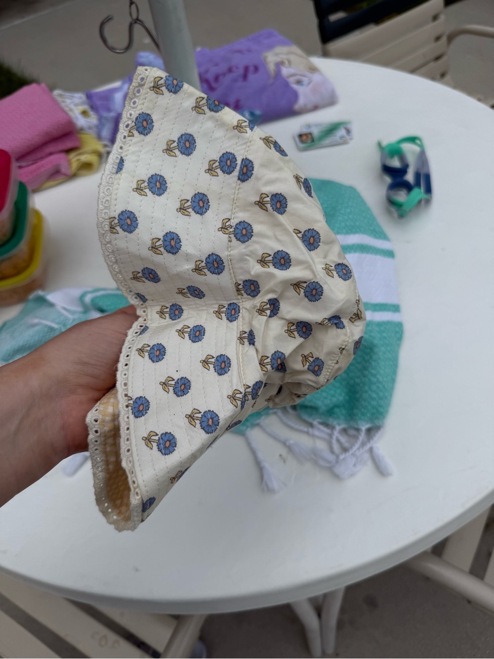 Zara Cream Floral Bucket Hat with Blue Print - Picture 3 of 9